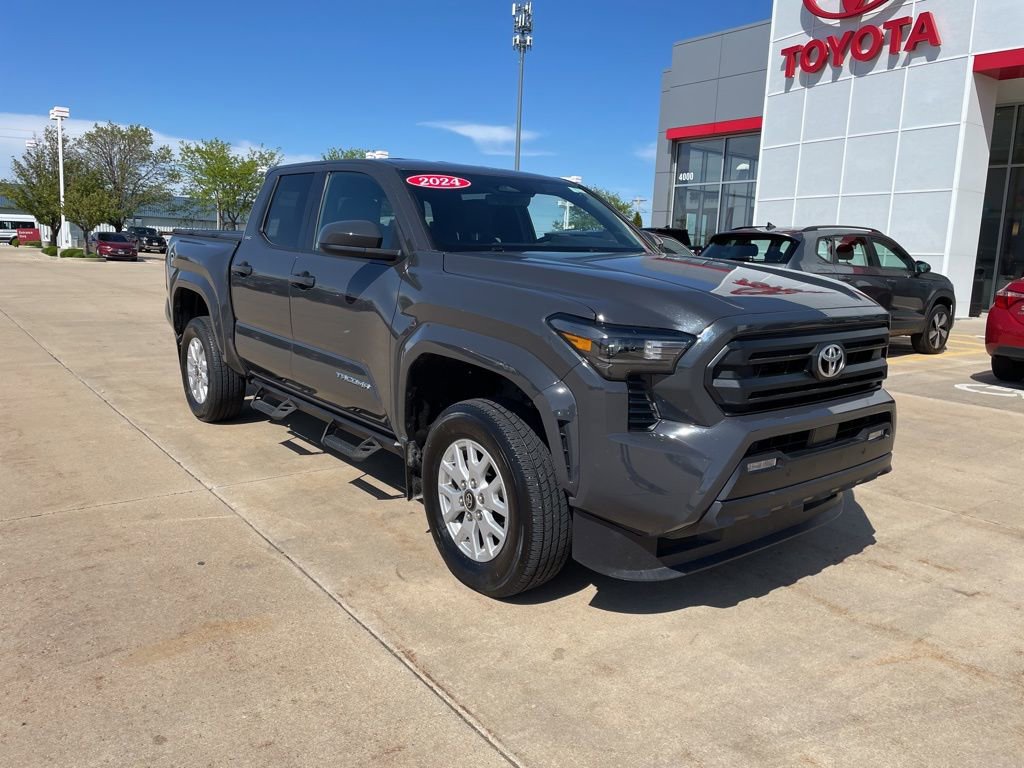 Used 2024 Toyota Tacoma SR5 AWD/4WD image 1