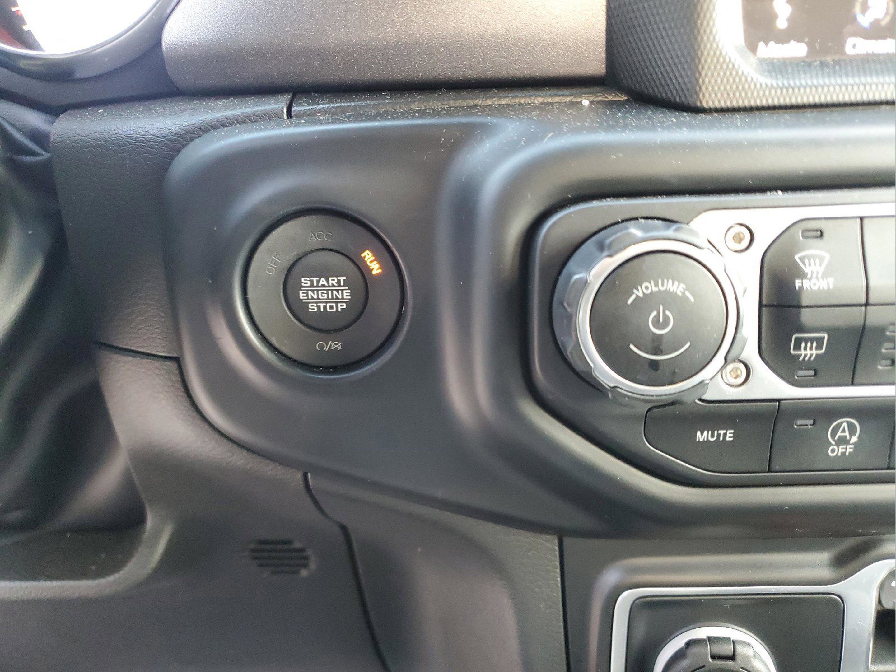 Used 2022 Jeep Gladiator Mojave w/ LED Lighting Group AWD/4WD image 21