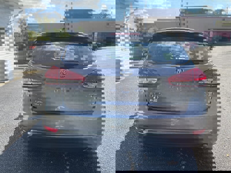 Used 2016 Kia Forte LX image 7