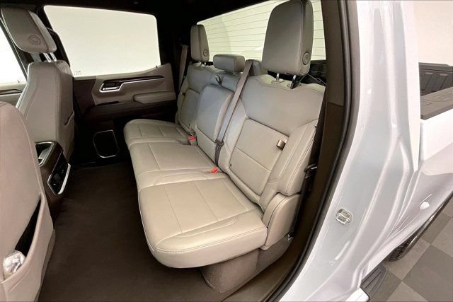 Used 2026 GMC Sierra 1500 SLT w/ SLT Premium Package AWD/4WD image 19