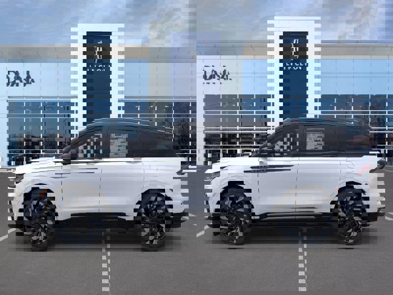 New 2026 Lincoln Nautilus Reserve image 3