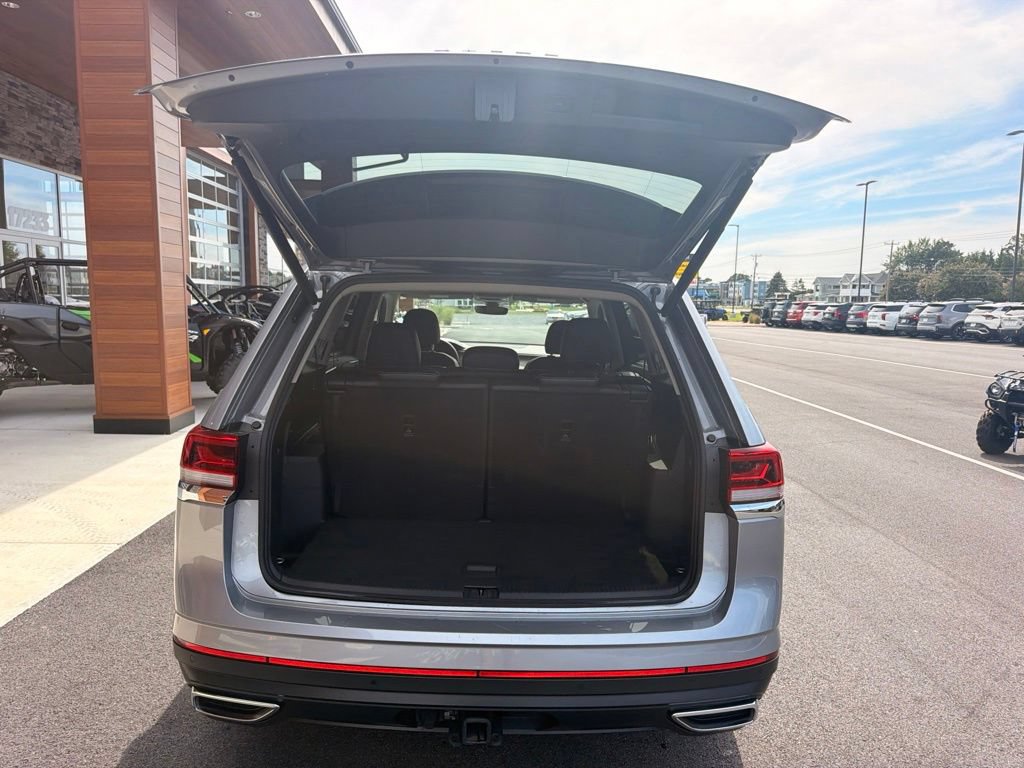 Used 2025 Volkswagen Atlas SE FWD image 9