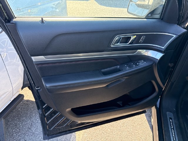 Used 2016 Ford Explorer Sport AWD/4WD image 27