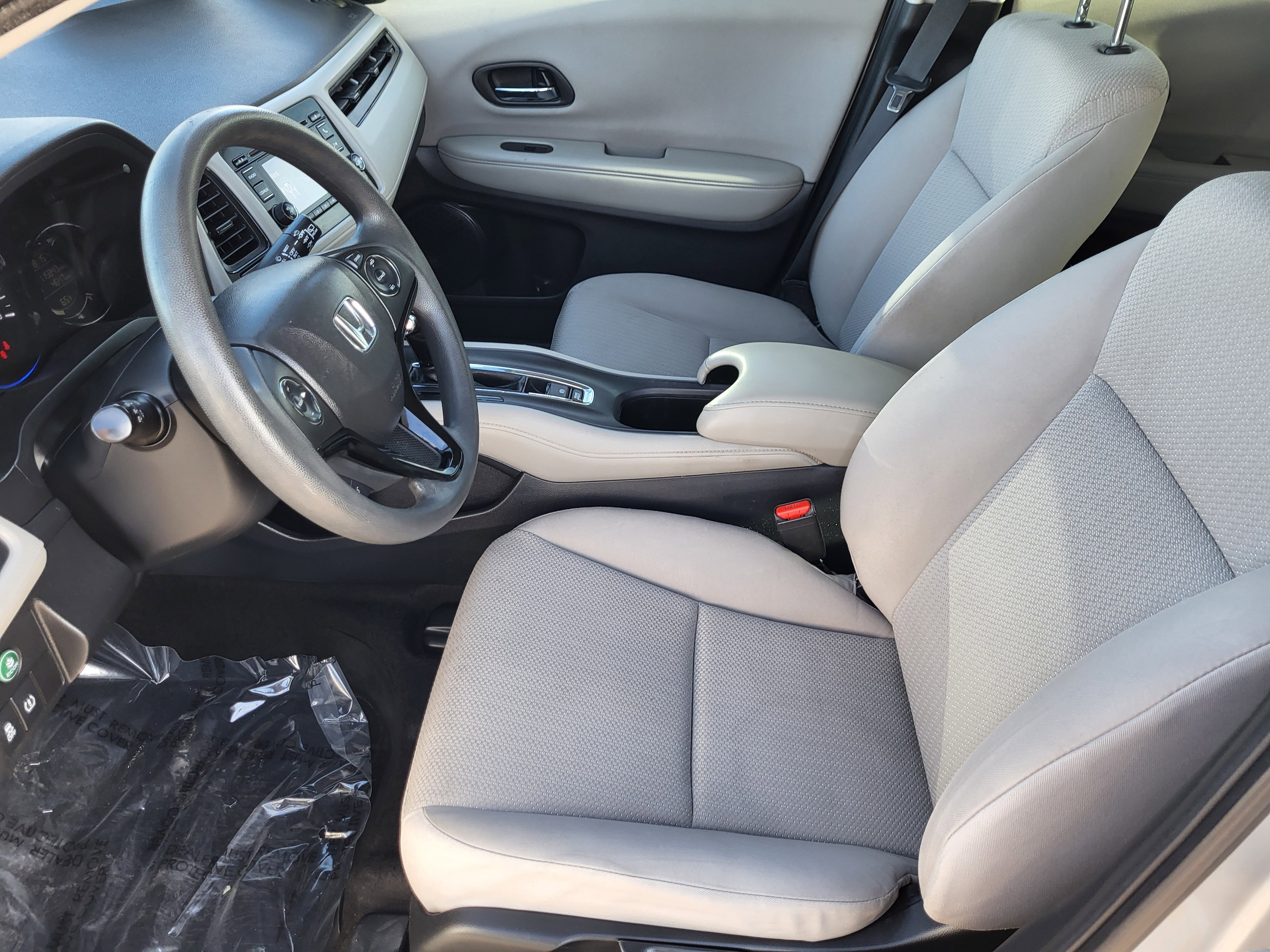 Used 2017 Honda HR-V LX image 28