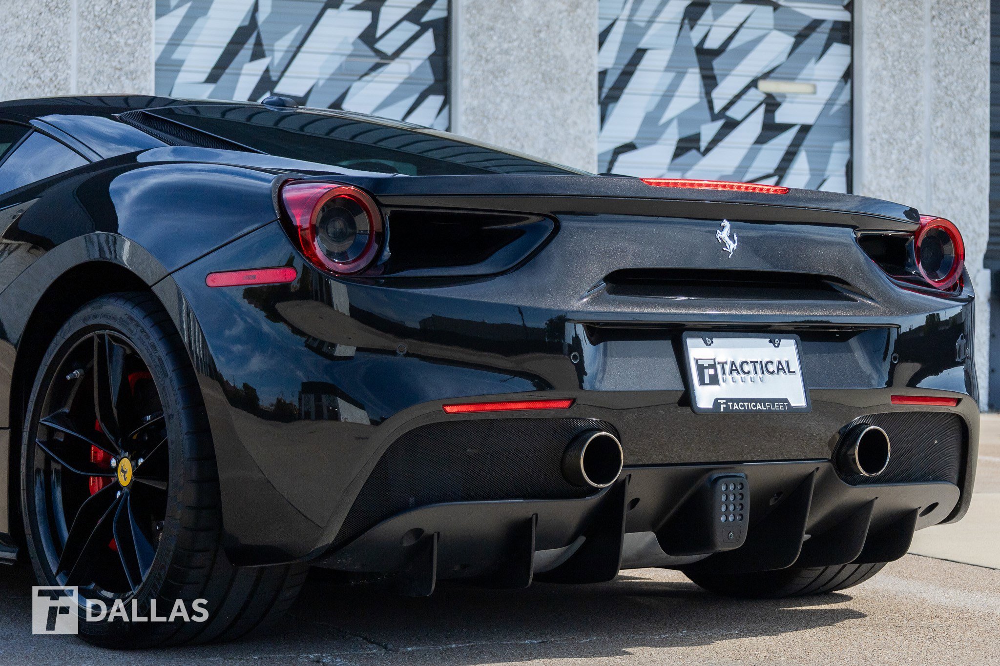Used 2019 Ferrari 488 GTB RWD image 12