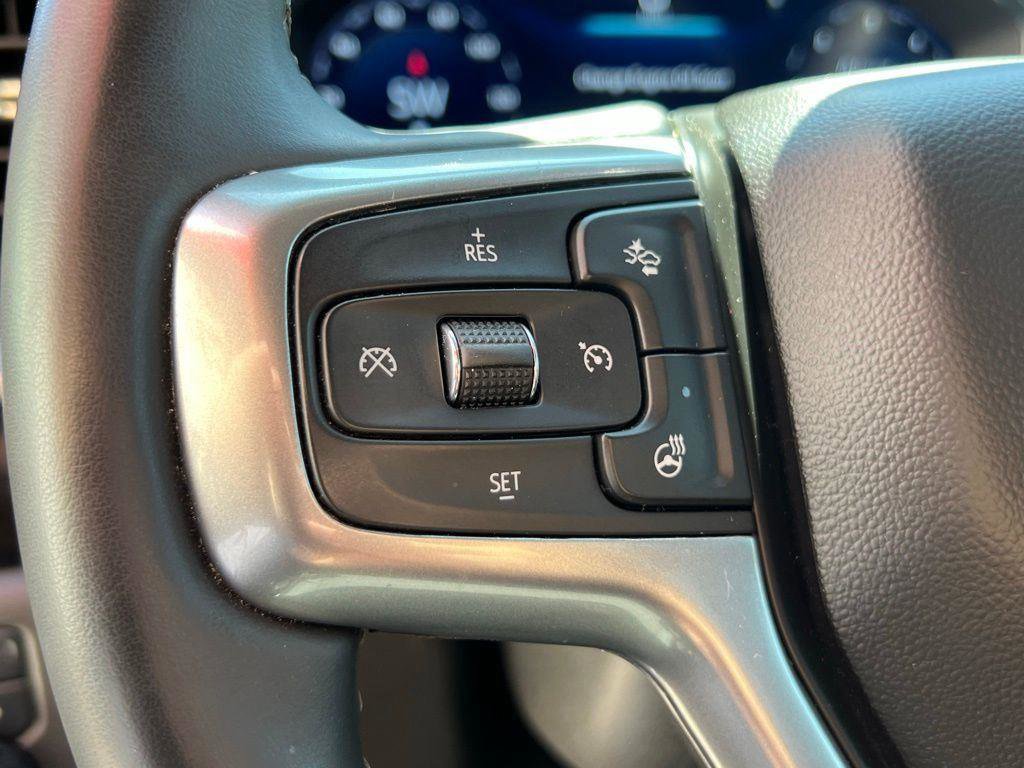 Used 2025 Chevrolet Silverado 3500 LT w/ All Star Edition image 32