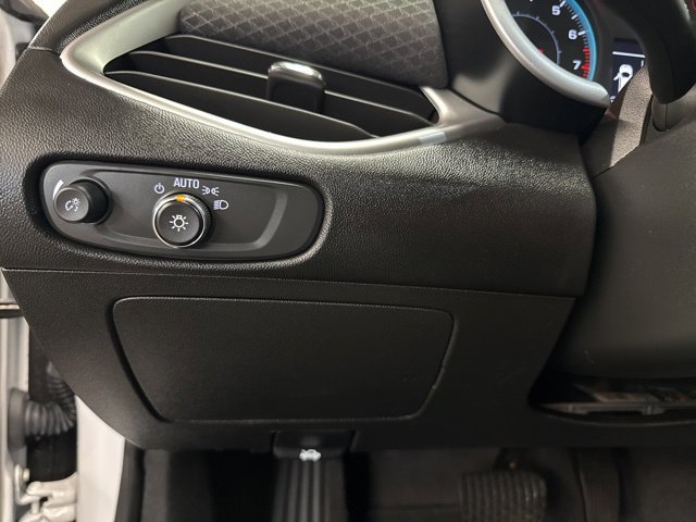 Used 2023 Chevrolet Malibu LT FWD image 19