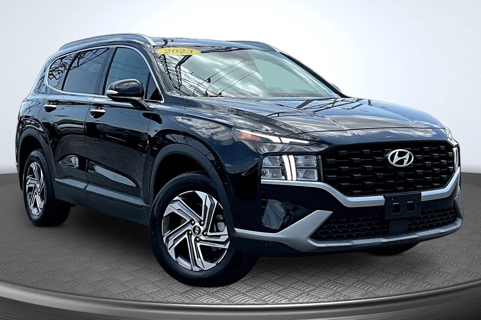Used 2023 Hyundai Santa Fe SEL AWD/4WD image 3