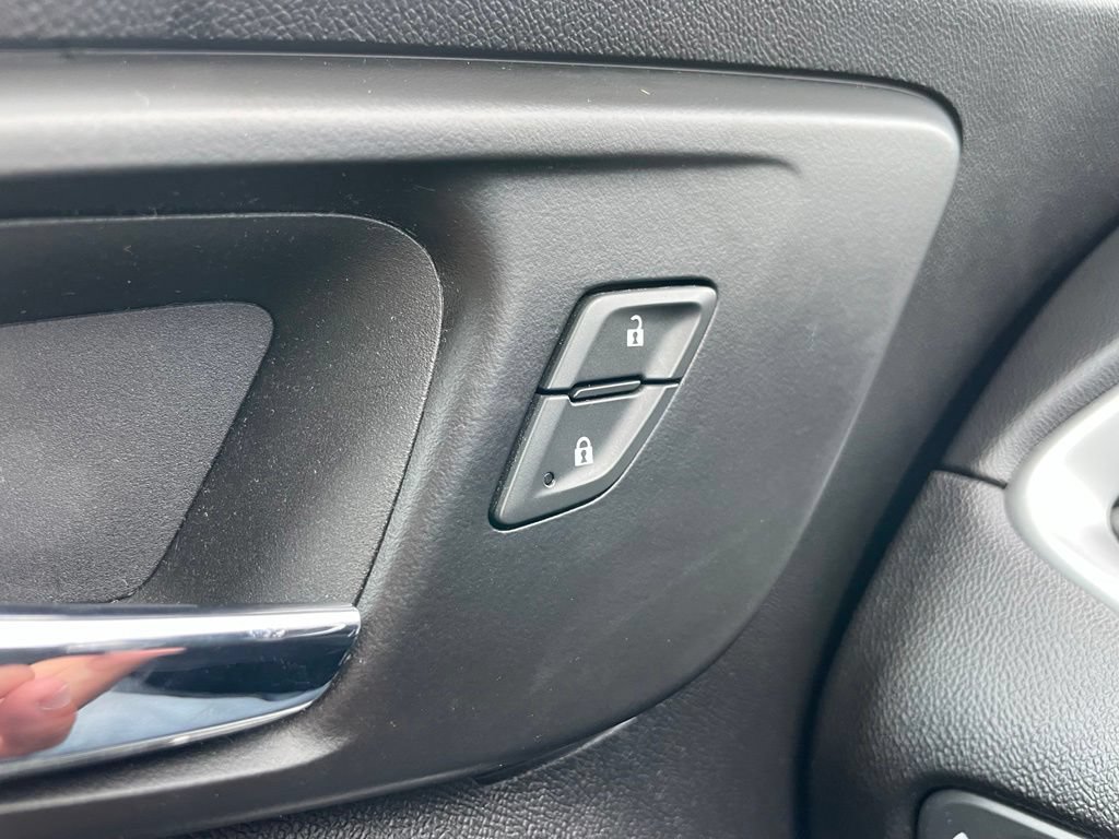 Used 2024 Chevrolet Malibu LT FWD image 24