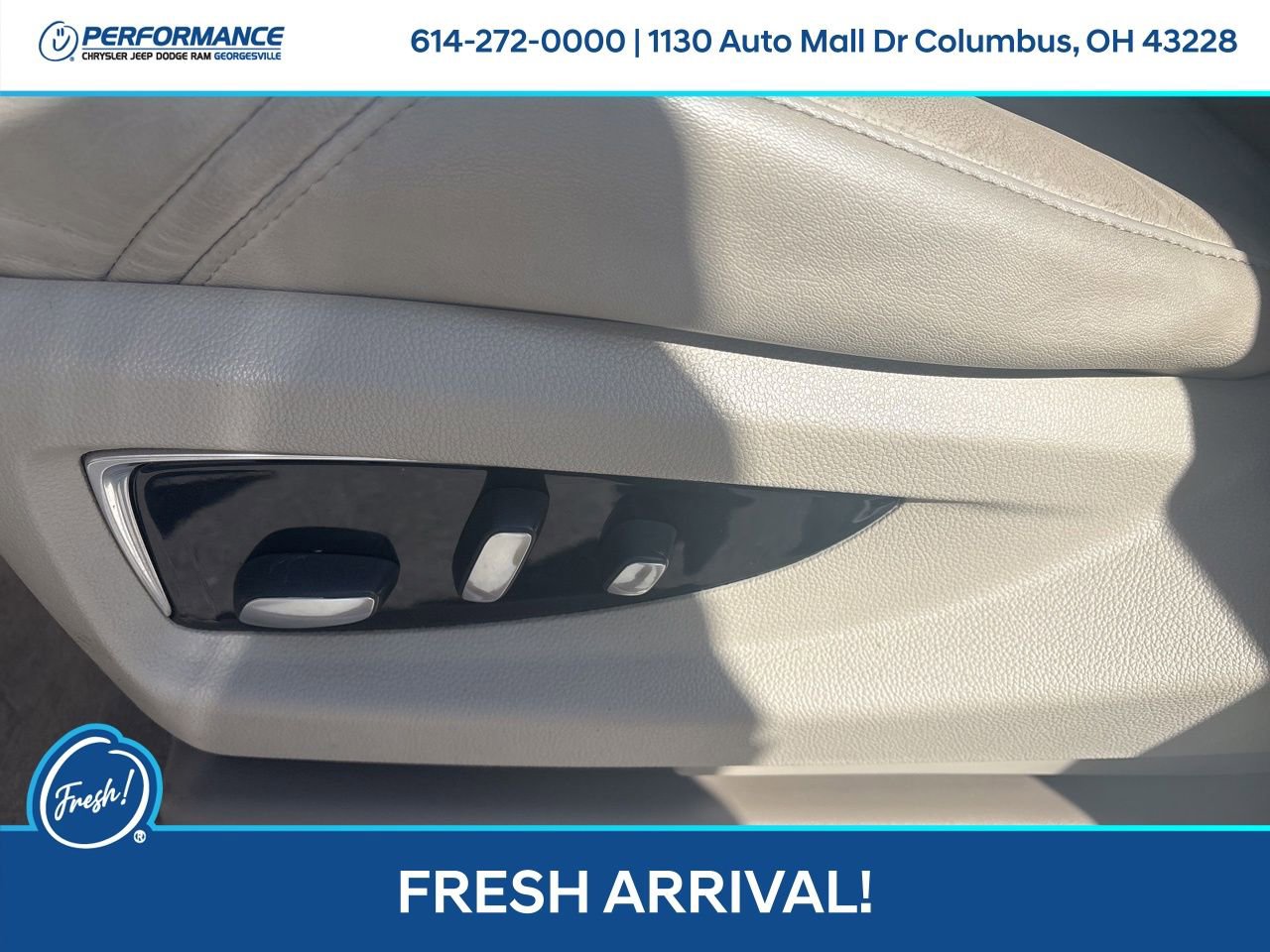 Used 2020 Cadillac Escalade Premium Luxury image 20