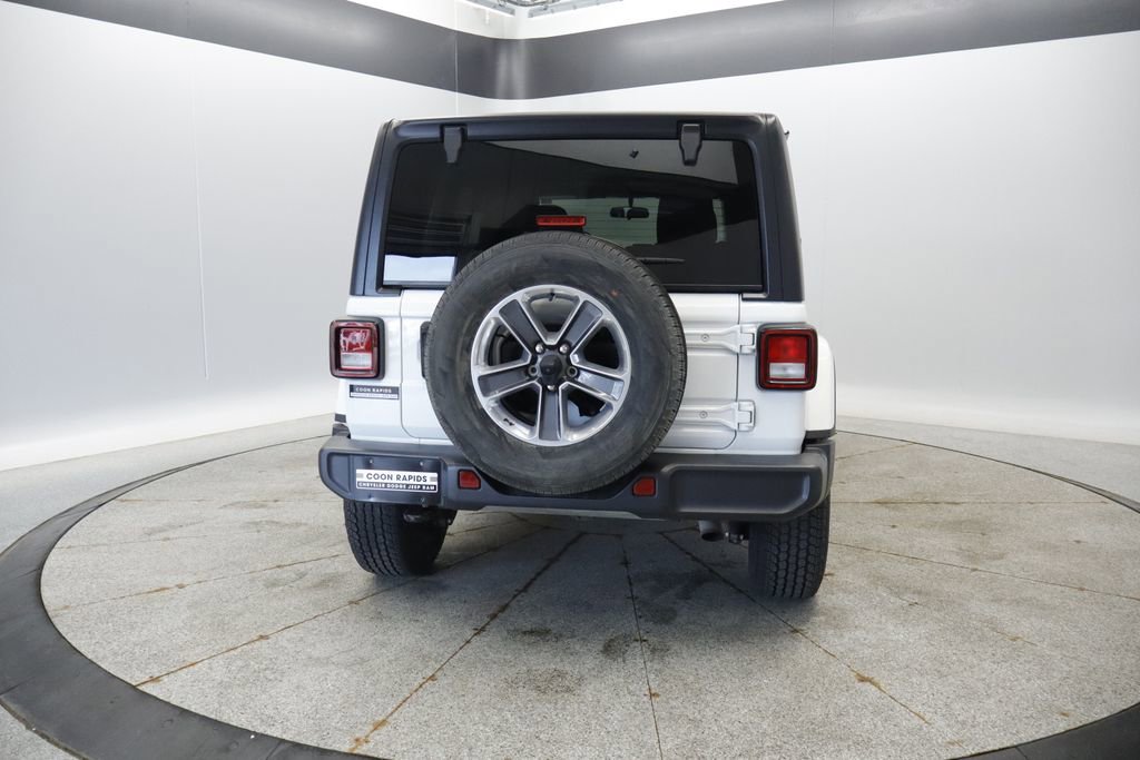 Used 2021 Jeep Wrangler Unlimited Sahara AWD/4WD image 4