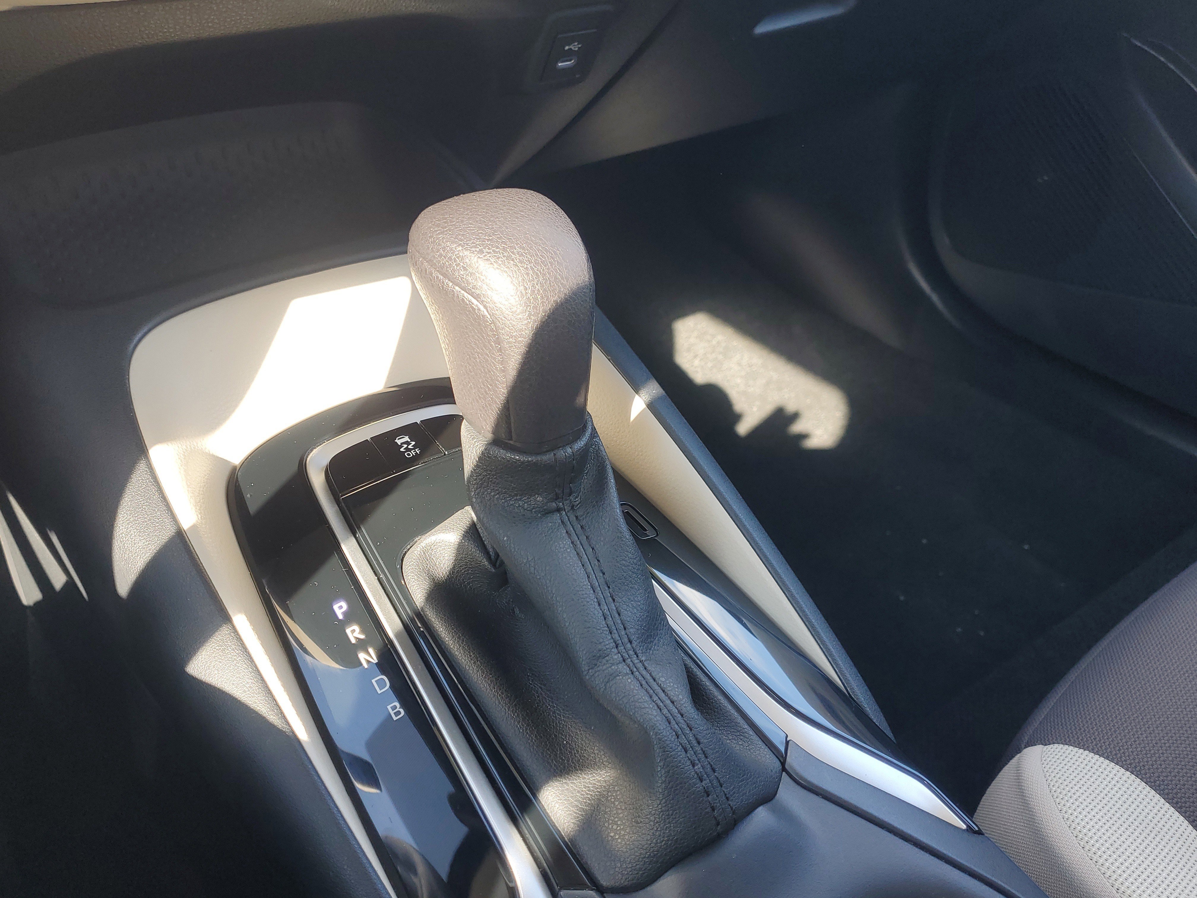 Certified 2023 Toyota Corolla LE image 30