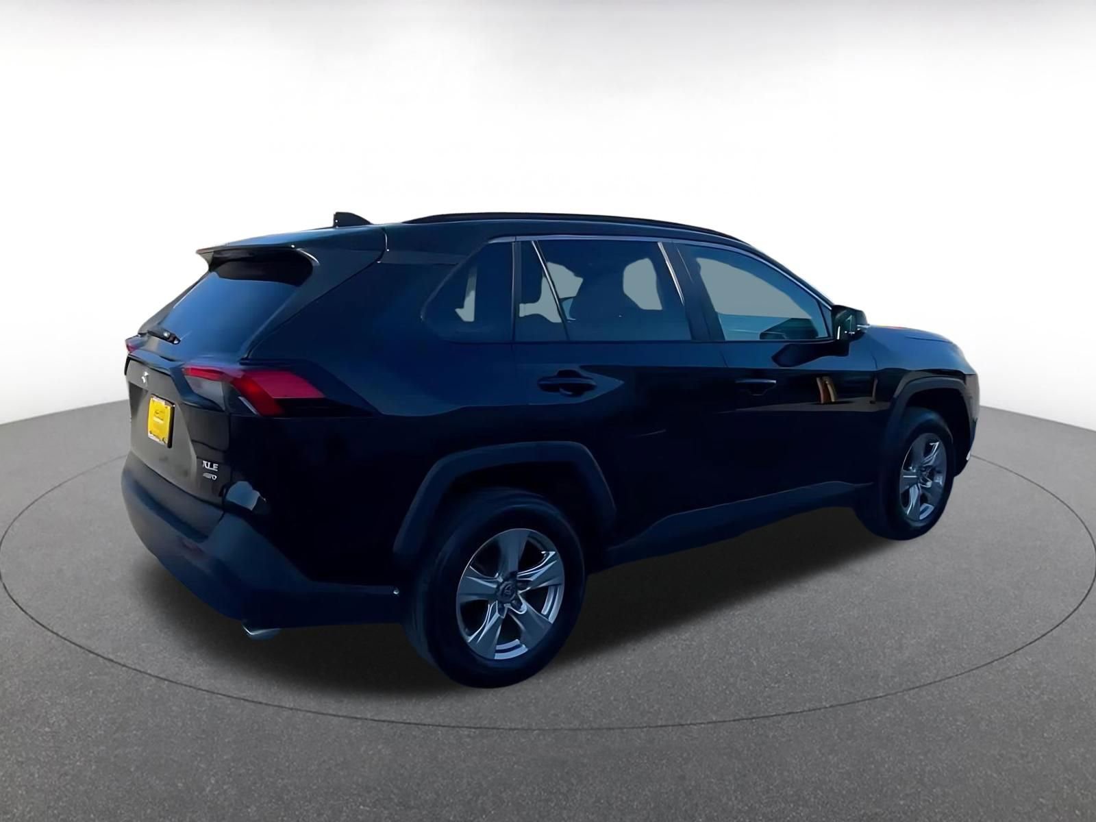 Used 2025 Toyota RAV4 XLE w/ Convenience Package image 15