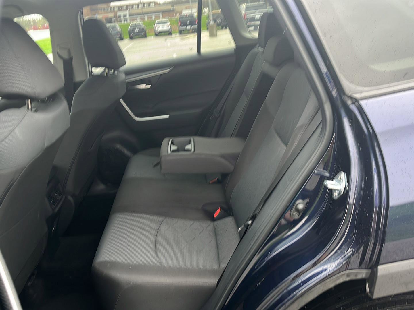 Used 2025 Toyota RAV4 XLE AWD/4WD image 24