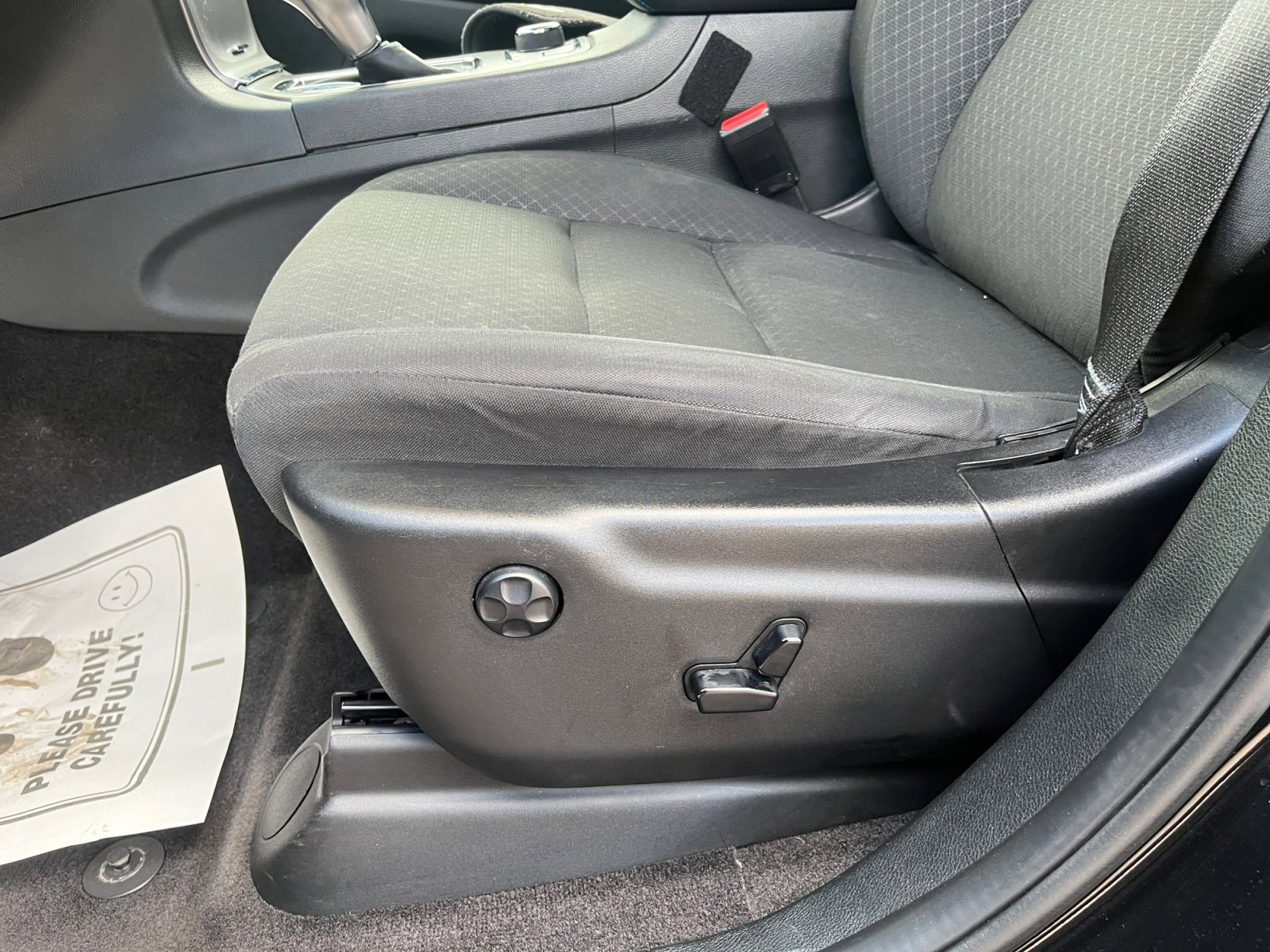 Used 2018 Jeep Grand Cherokee Laredo image 14