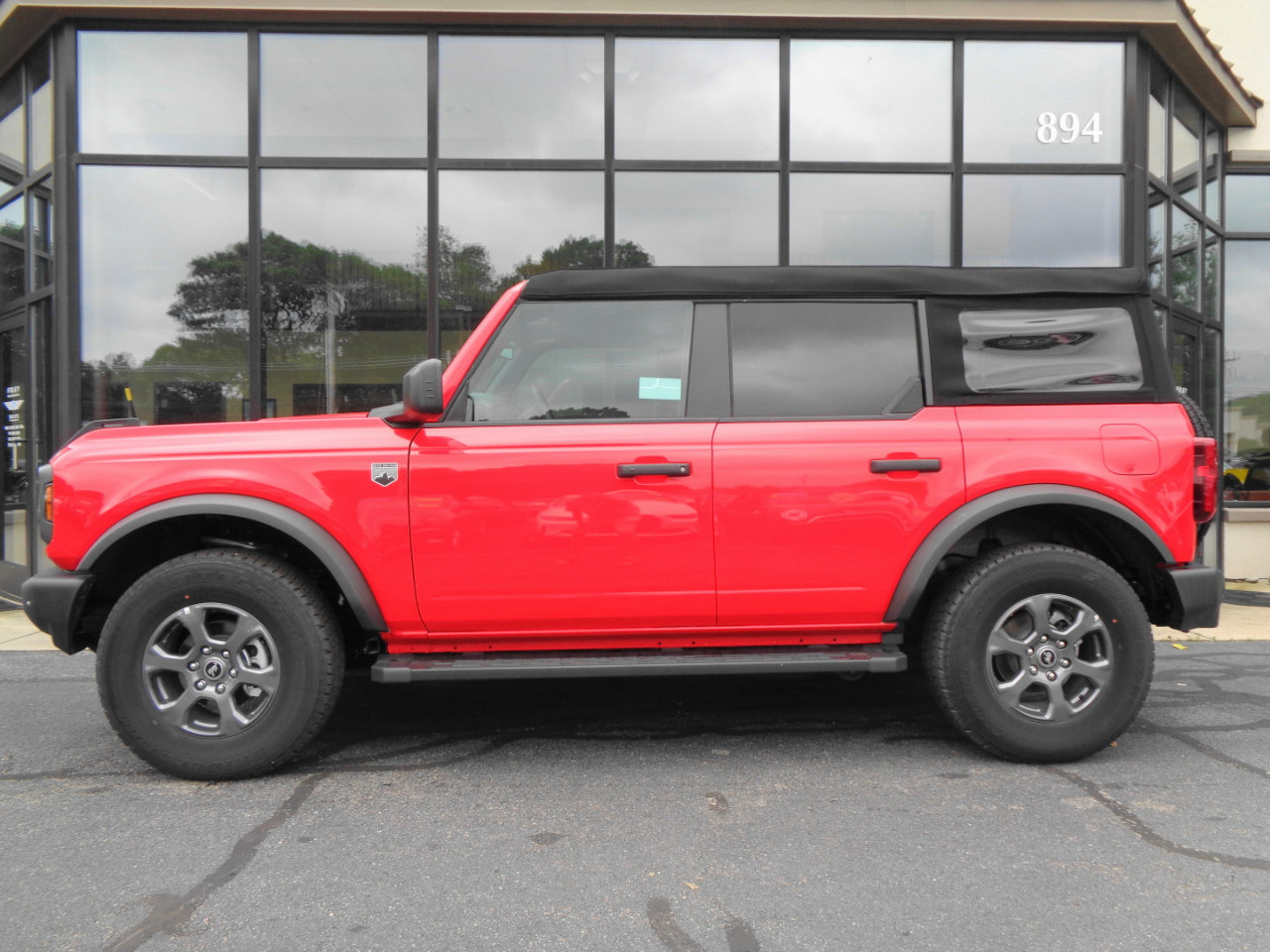 Used 2023 Ford Bronco Big Bend image 8