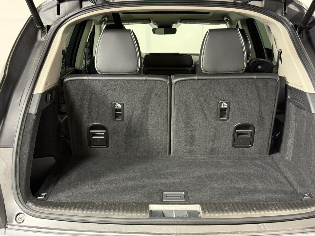 Used 2024 Acura MDX w/ Advance Package AWD/4WD image 10