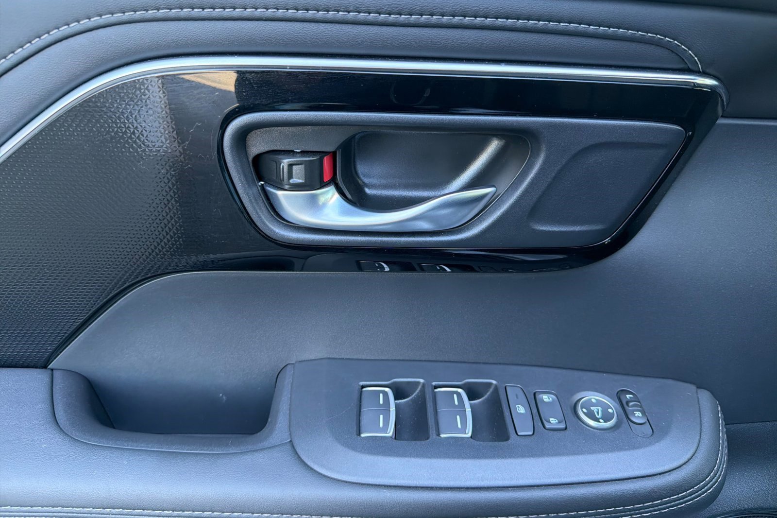 Certified 2025 Acura ADX AWD image 12