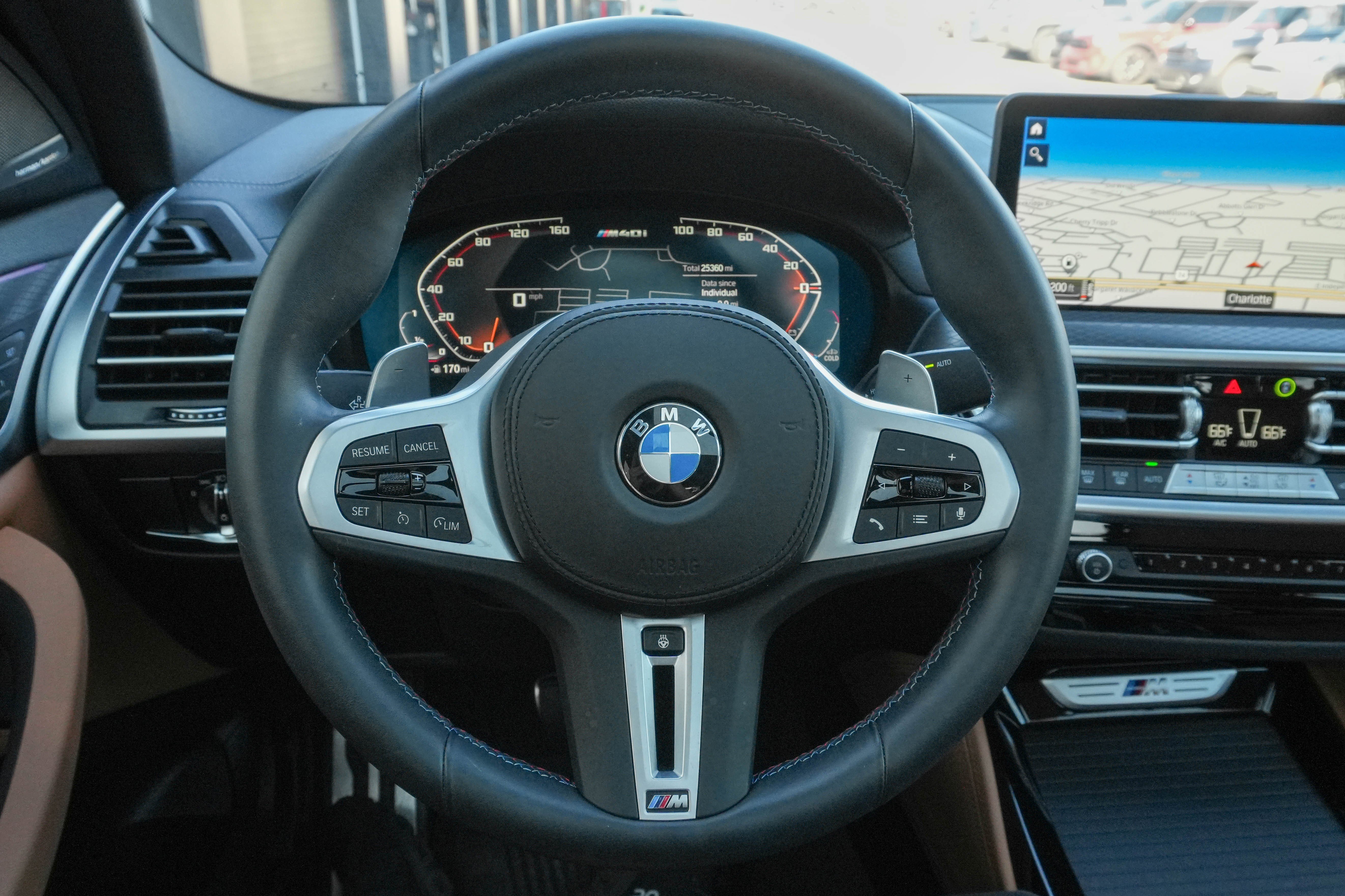 Certified 2025 BMW X4 M40i w/ Premium Package AWD/4WD image 19