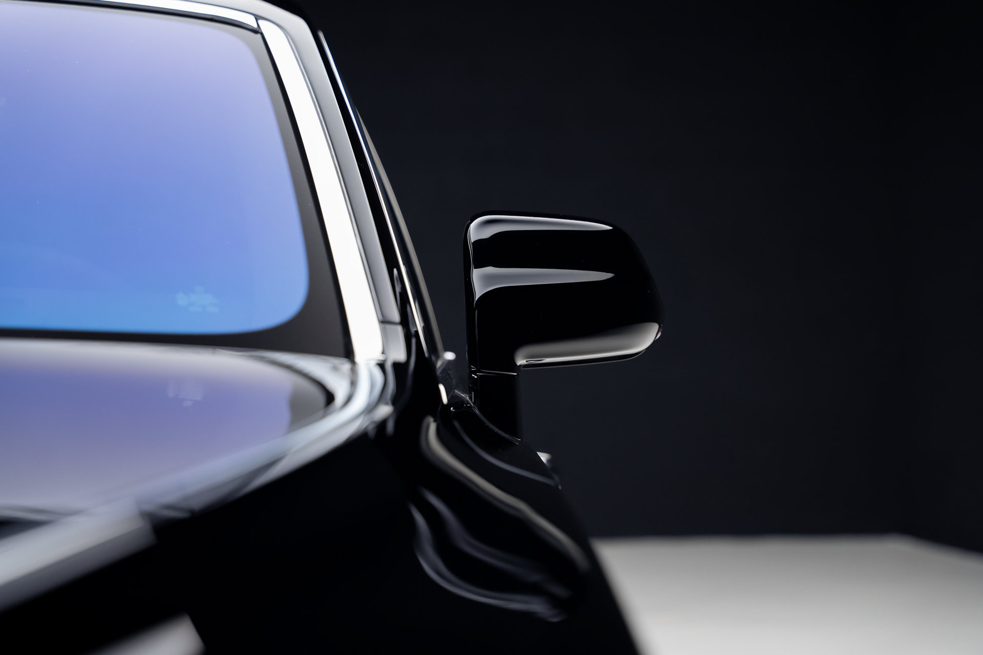 Used 2023 Rolls-Royce Phantom Sedan w/ The Phantom Package RWD image 16