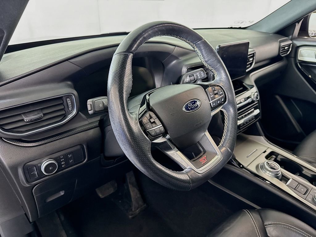 Used 2022 Ford Explorer ST w/ Equipment Group 401A image 9