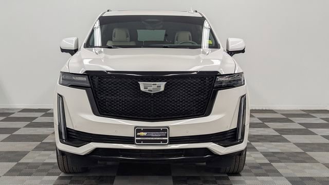 Used 2024 Cadillac Escalade Sport Platinum w/ LPO, ONYX Package AWD/4WD image 2