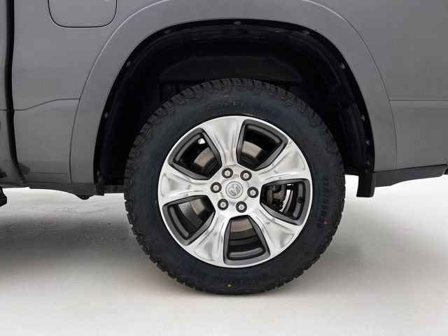 Used 2022 RAM 1500 Laramie AWD/4WD image 33