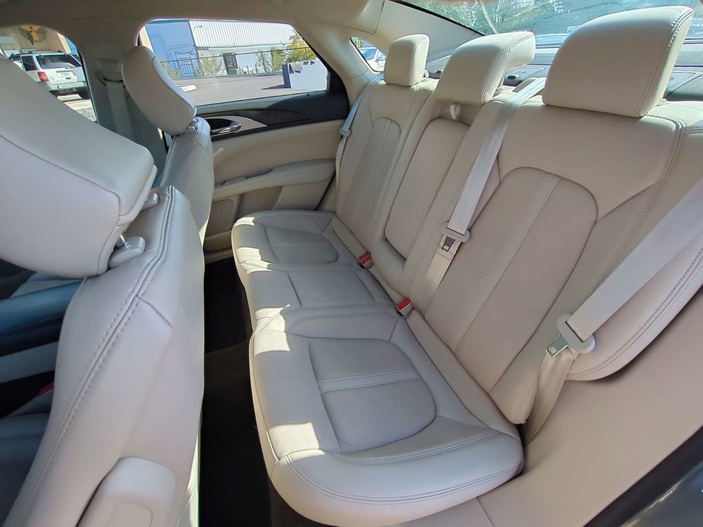 Used 2020 Lincoln MKZ Reserve w/ Elements Package image 12