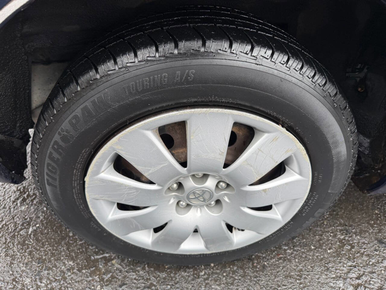 Used 2004 Toyota Corolla CE FWD image 11