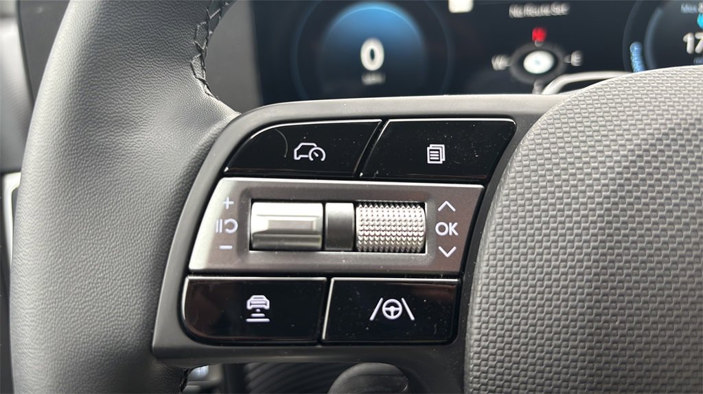 Certified 2025 Hyundai Ioniq 5 SE image 23