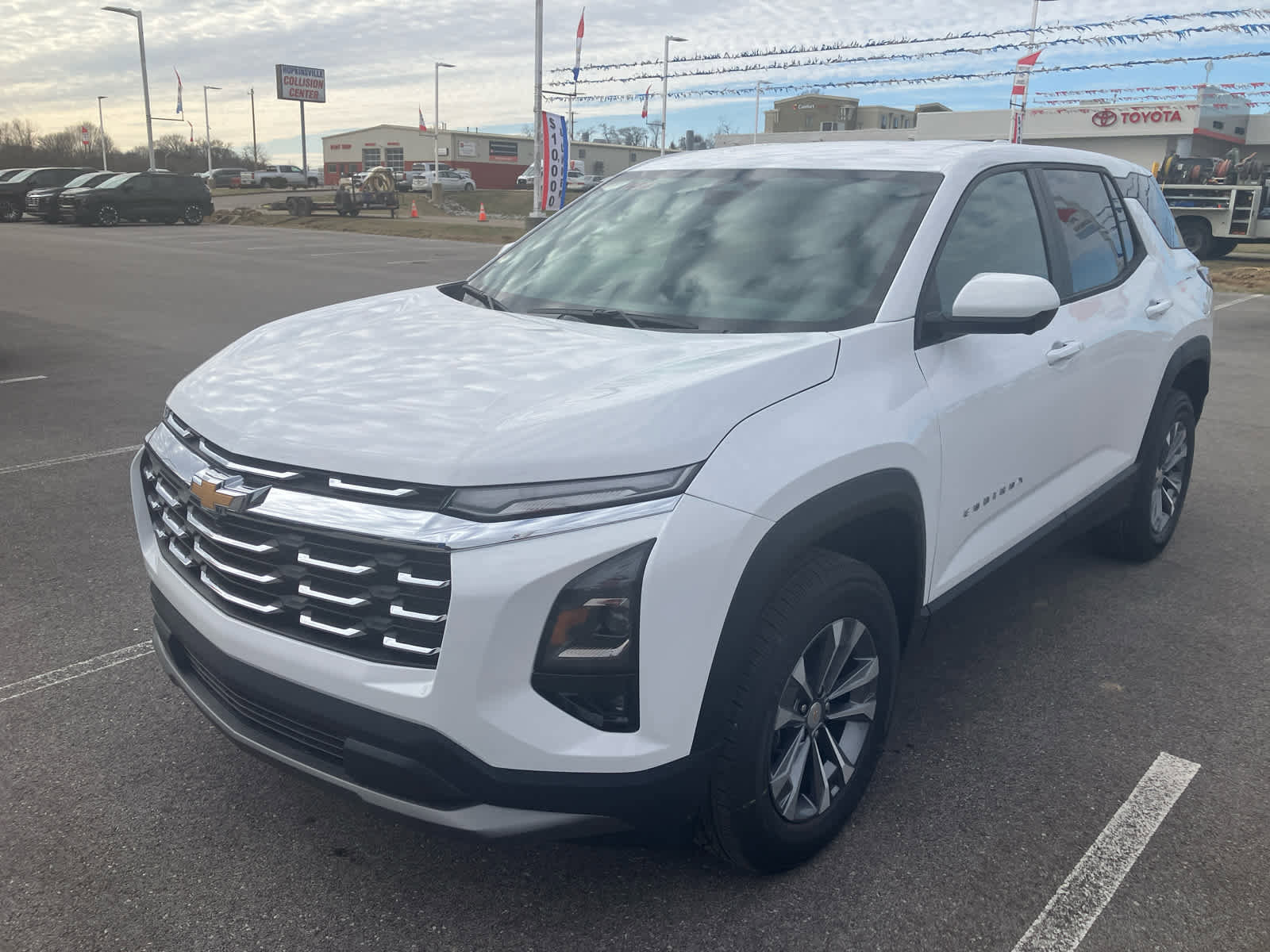 New 2026 Chevrolet Equinox LT w/ Convenience Package II image 6