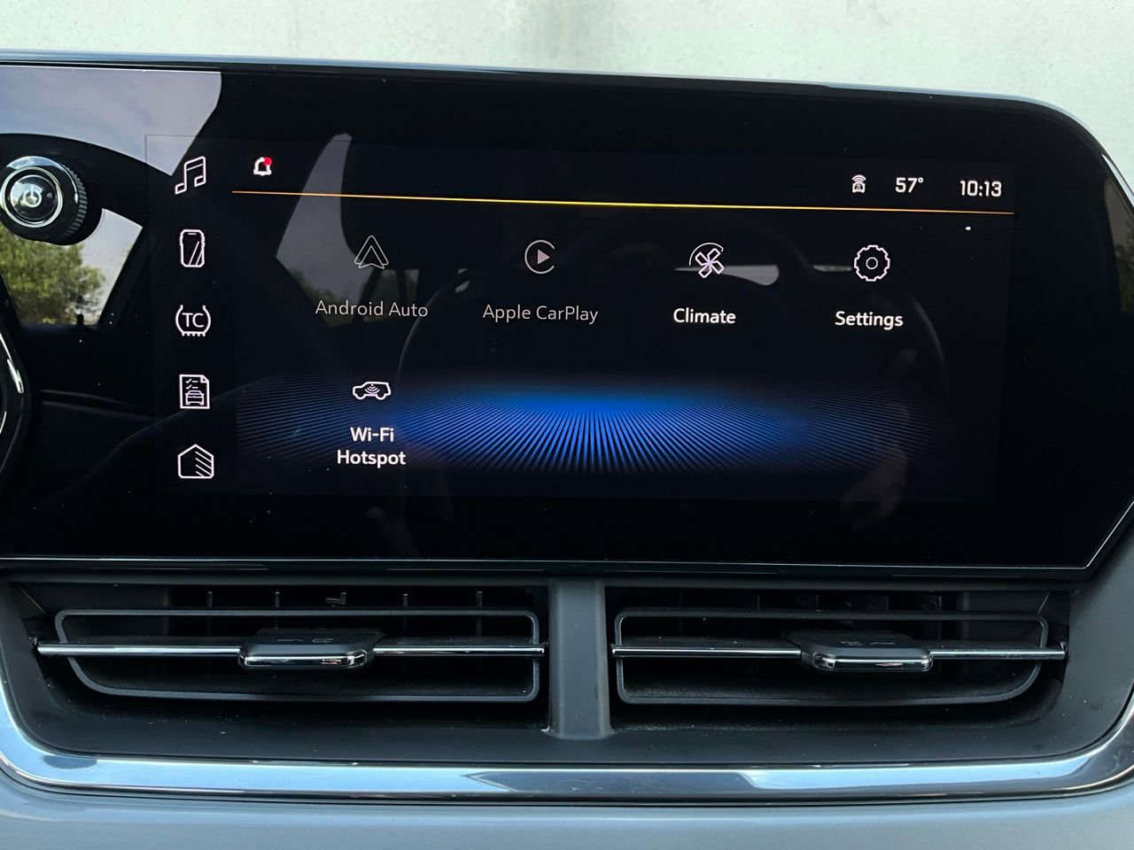 Used 2025 Chevrolet Trax LT image 27