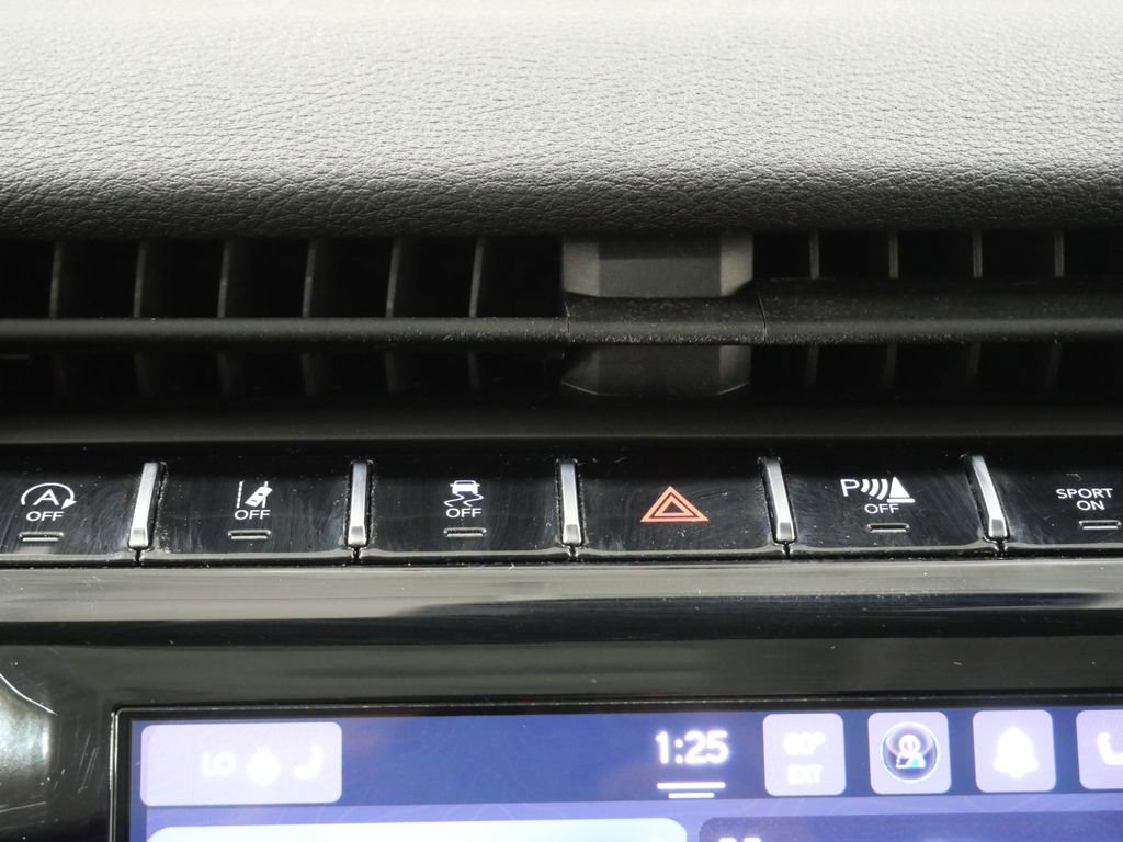 Used 2022 Jeep Grand Cherokee L Laredo AWD/4WD image 21