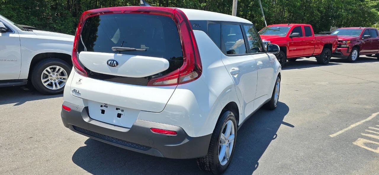 Used 2021 Kia Soul LX FWD image 8
