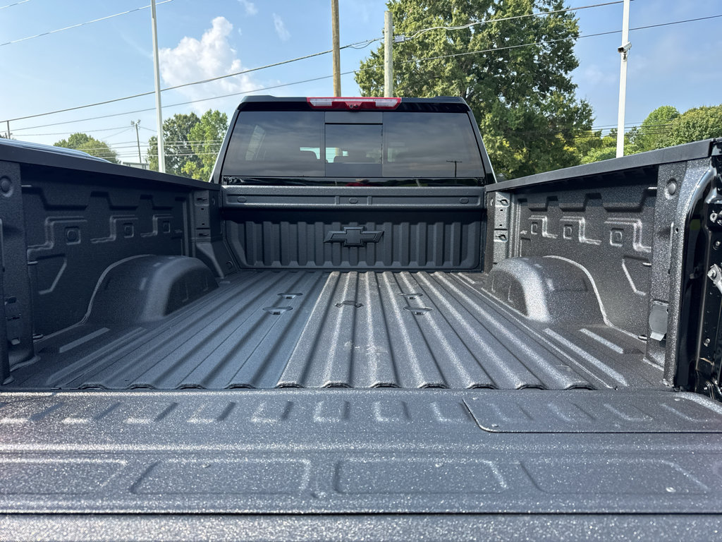 New 2026 Chevrolet Silverado 2500 High Country w/ Midnight Edition AWD/4WD image 9