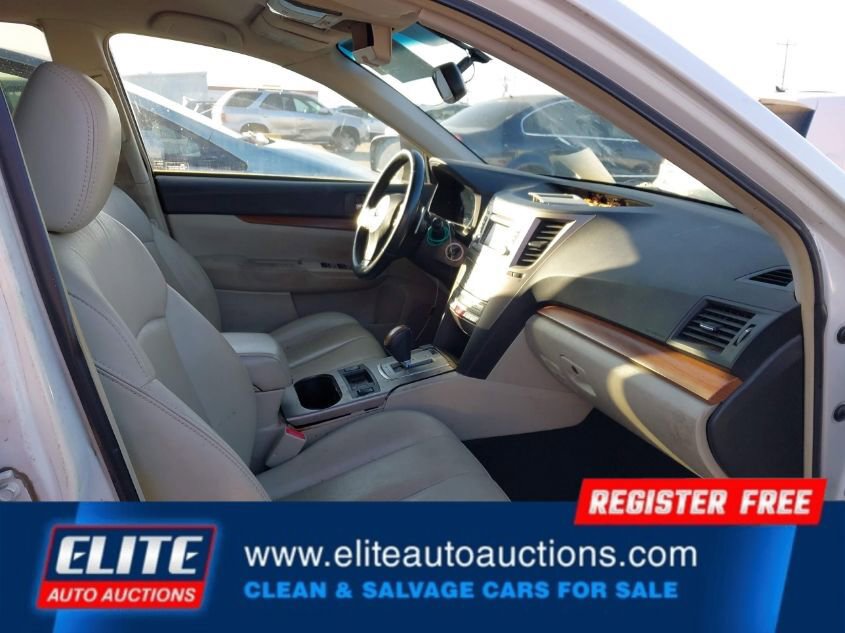 Used 2013 Subaru Outback 2.5i Limited w/ Popular Pkg 1B image 9