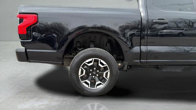 Used 2022 Ford F150 Lightning Pro image 10