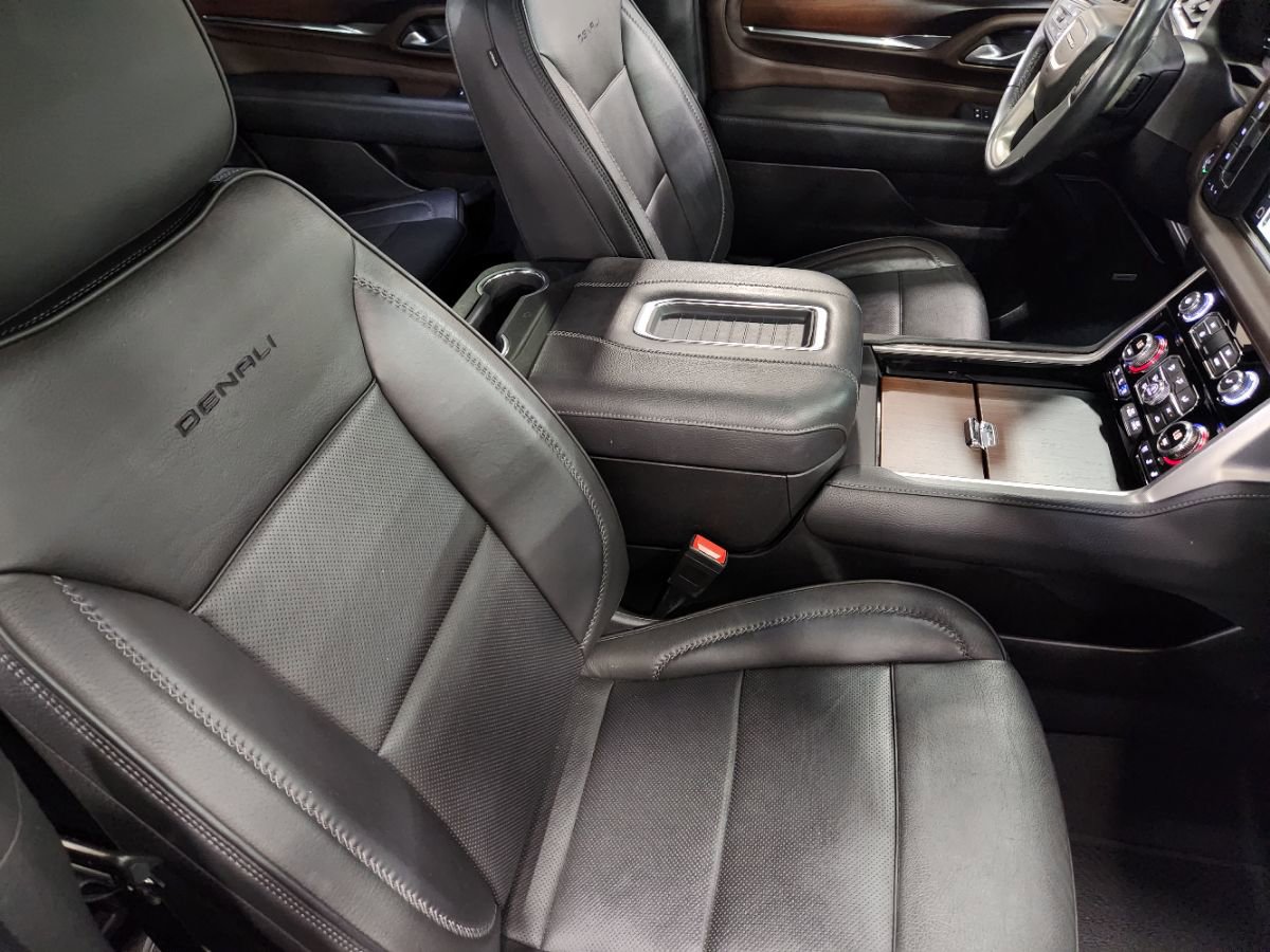 Used 2022 GMC Yukon Denali image 32