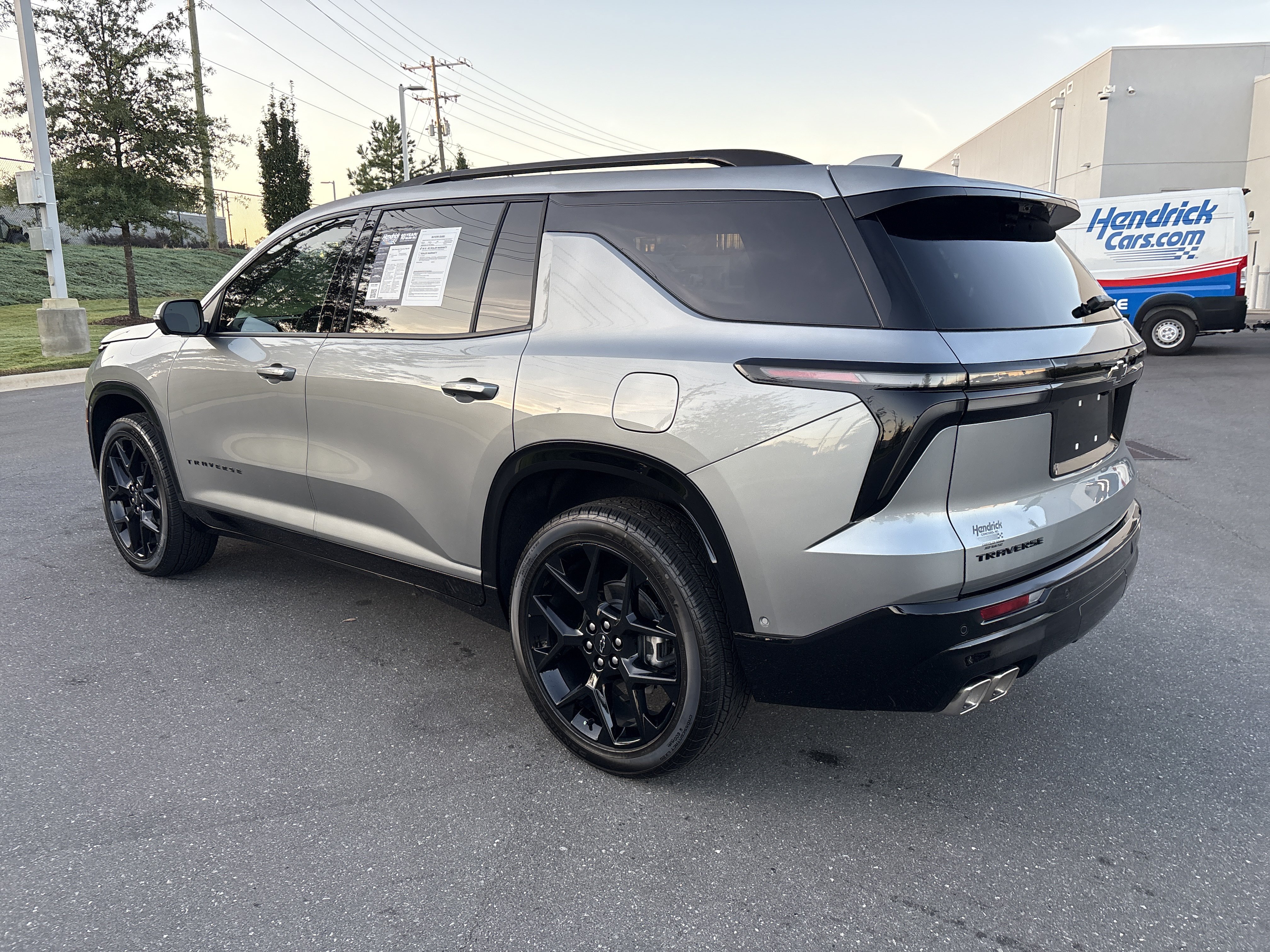 Used 2026 Chevrolet Traverse RS w/ LPO, Floor Liner Package FWD image 7
