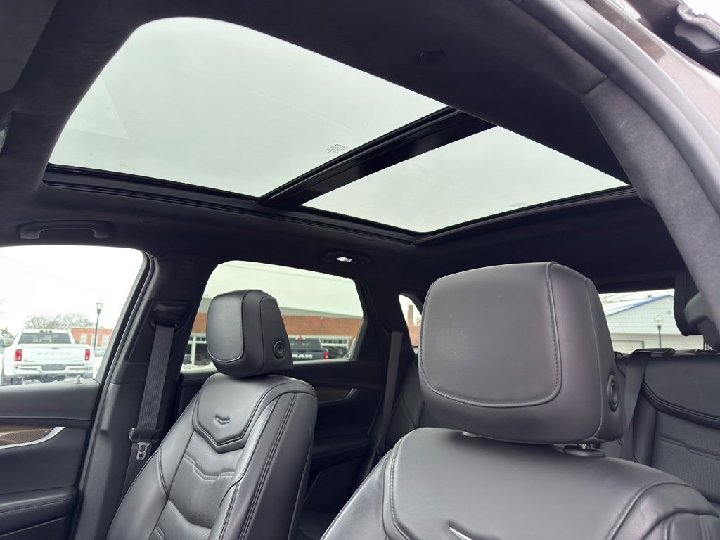 Used 2019 Cadillac XT5 Platinum image 19