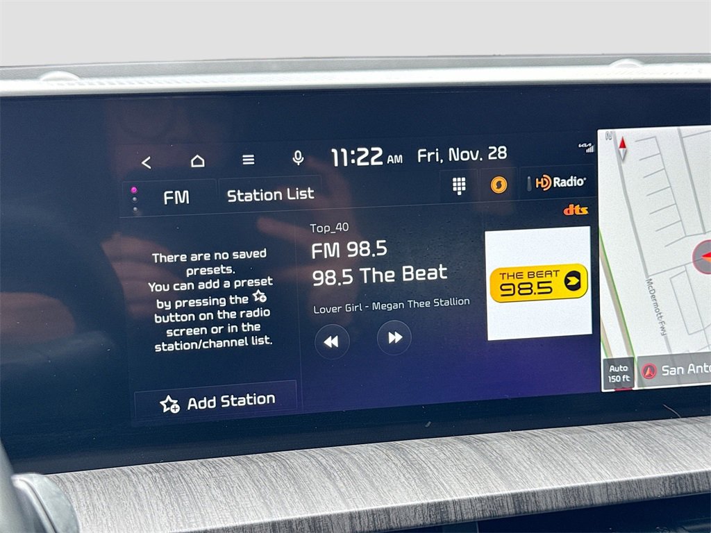 Used 2023 Kia Telluride EX w/ EX Captain's Chair Package image 15