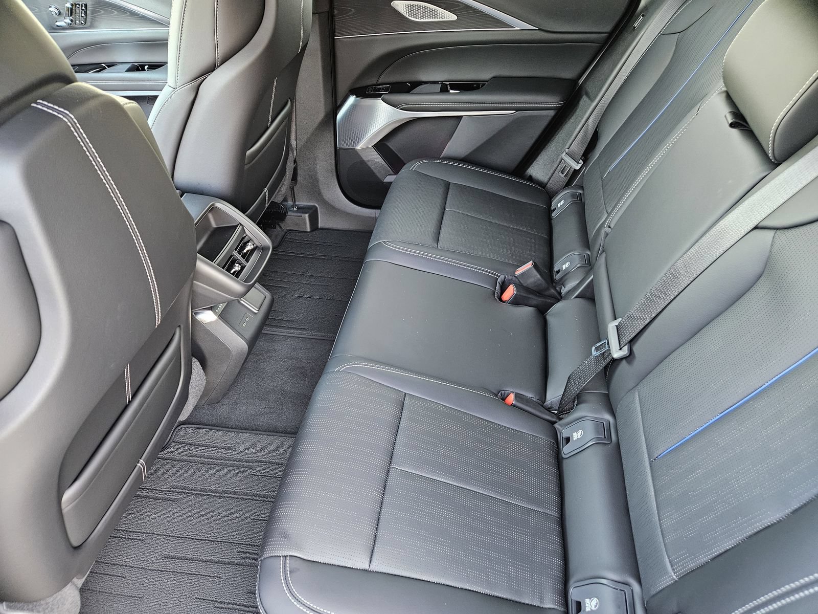 New 2026 Cadillac Lyriq Premium Sport w/ LPO, Premium Carpet Package RWD image 25