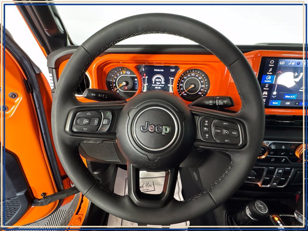Certified 2025 Jeep Gladiator Overland AWD/4WD image 23