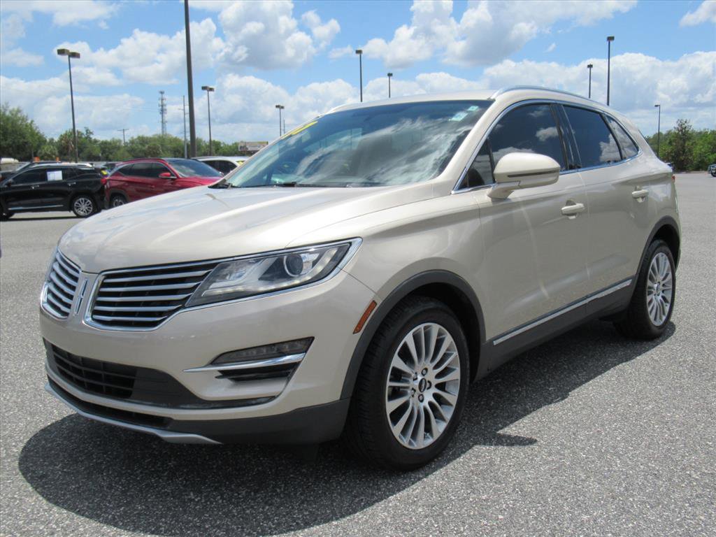 Used 2017 Lincoln MKC Reserve FWD image 3