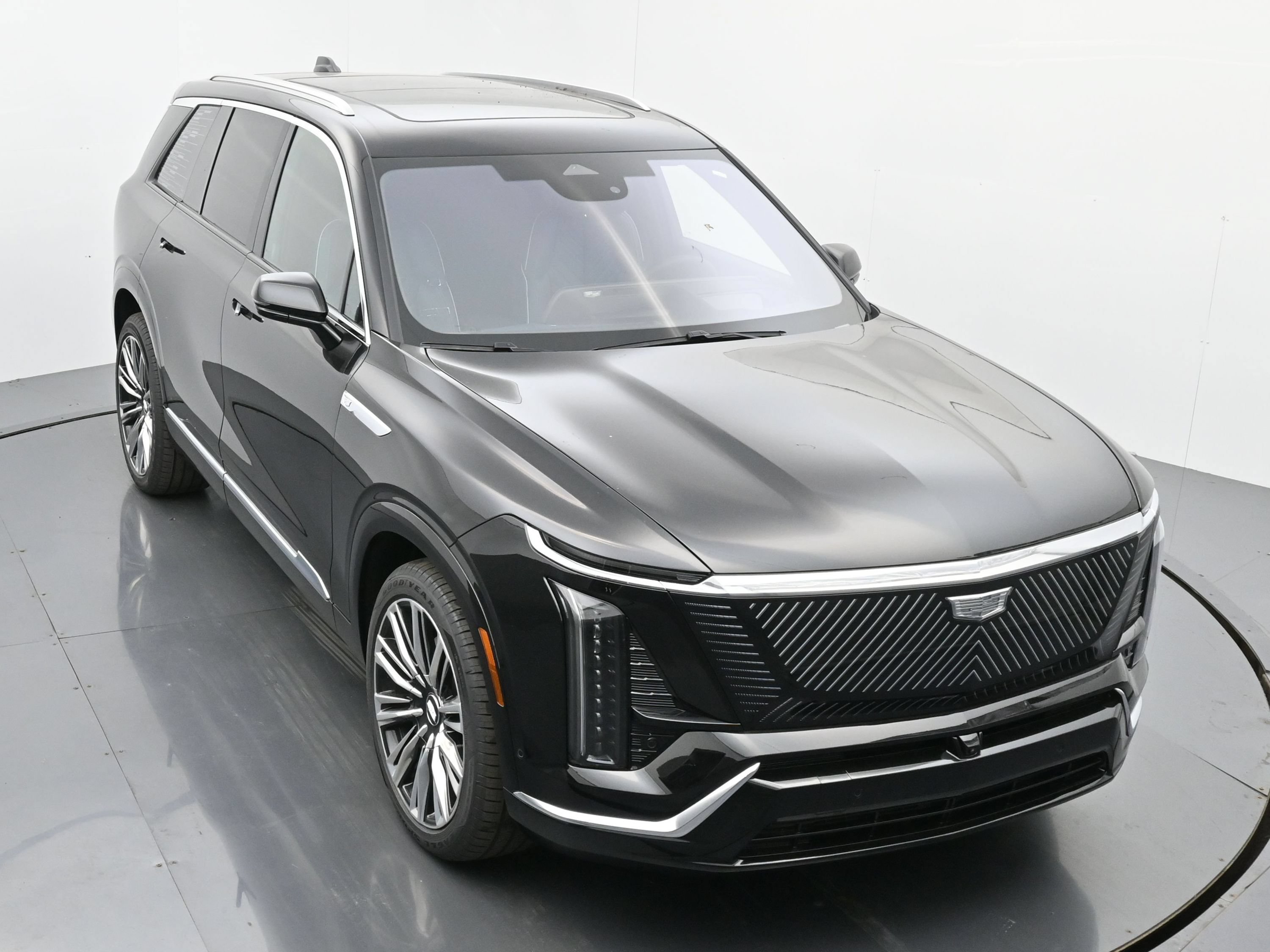 New 2026 Cadillac Vistiq Premium Luxury w/ LPO, Floor Liner Package AWD/4WD image 30