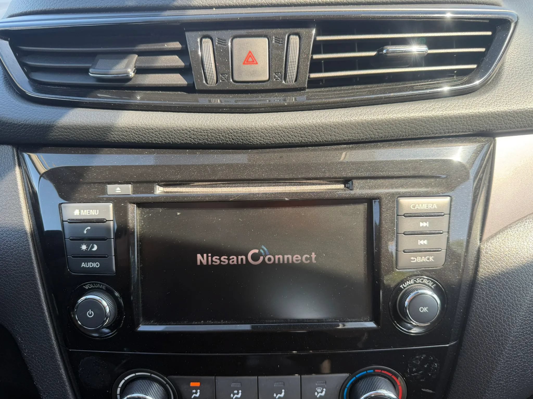 Used 2021 Nissan Rogue Sport S FWD image 18
