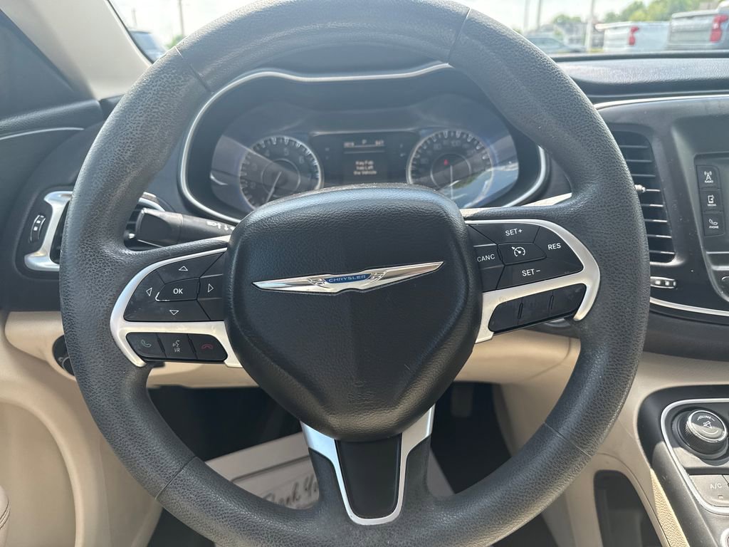Used 2015 Chrysler 200 Limited FWD image 16