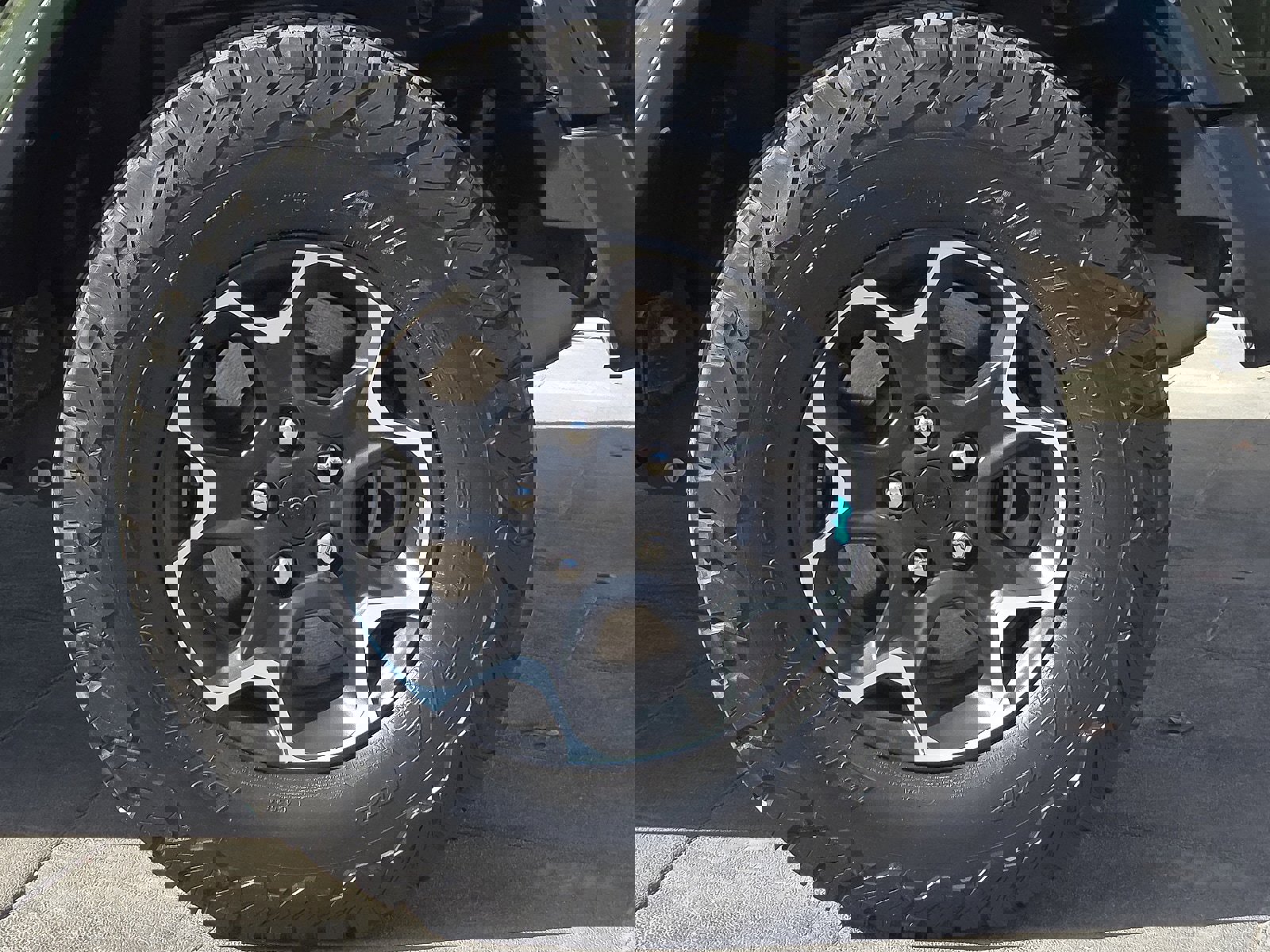 Used 2023 Jeep Wrangler Unlimited Rubicon 4xe w/ Steel Bumper Group image 5