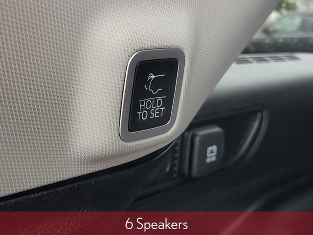 Used 2023 Jeep Grand Cherokee Limited image 12