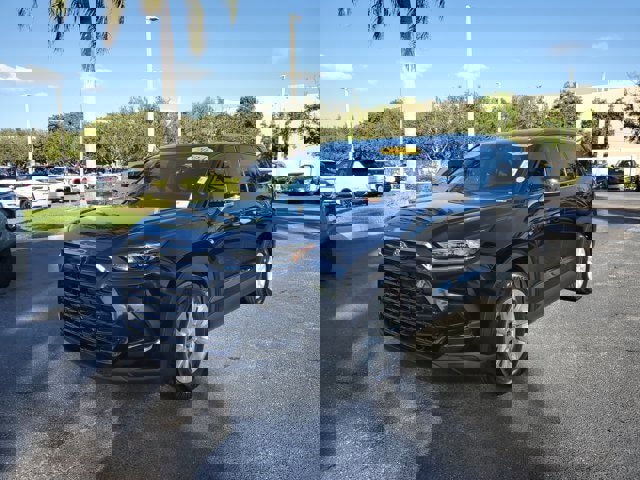 Used 2024 Toyota Grand Highlander XLE image 2